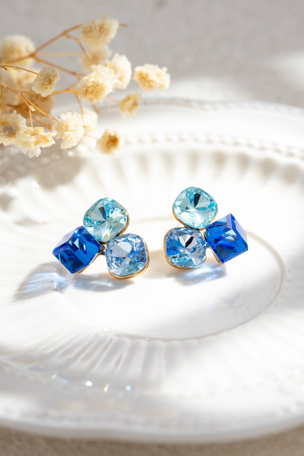 Boucles oreilles 3 cristaux dégradé couleur facetté  élégant