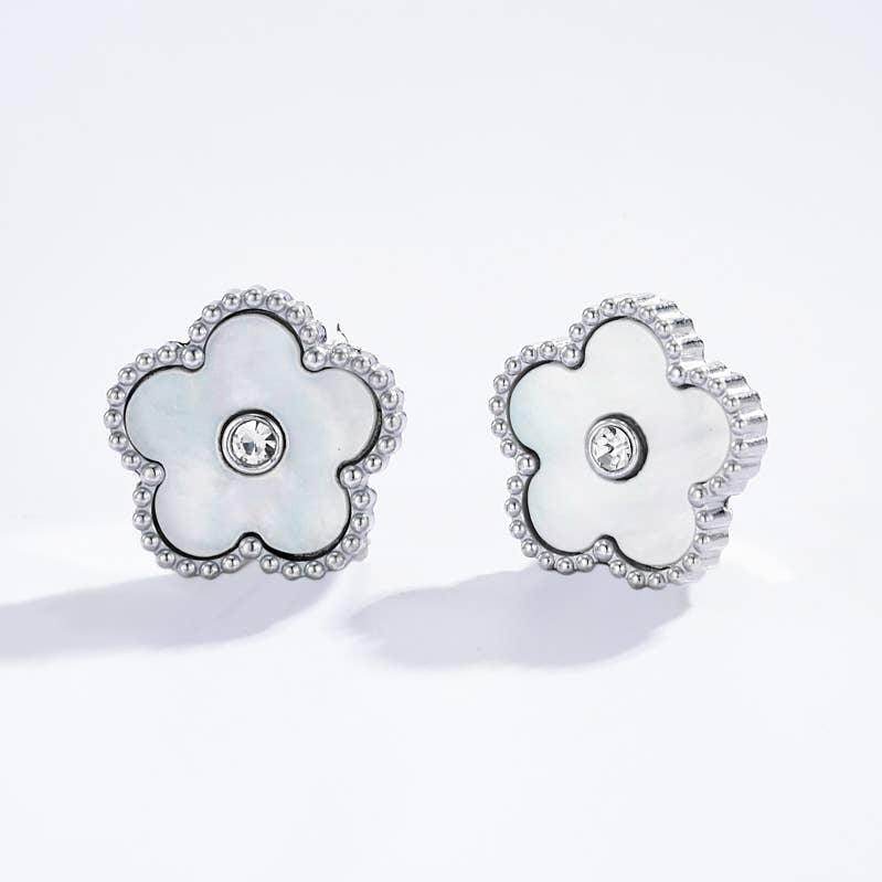 Boucle d’oreille fleur