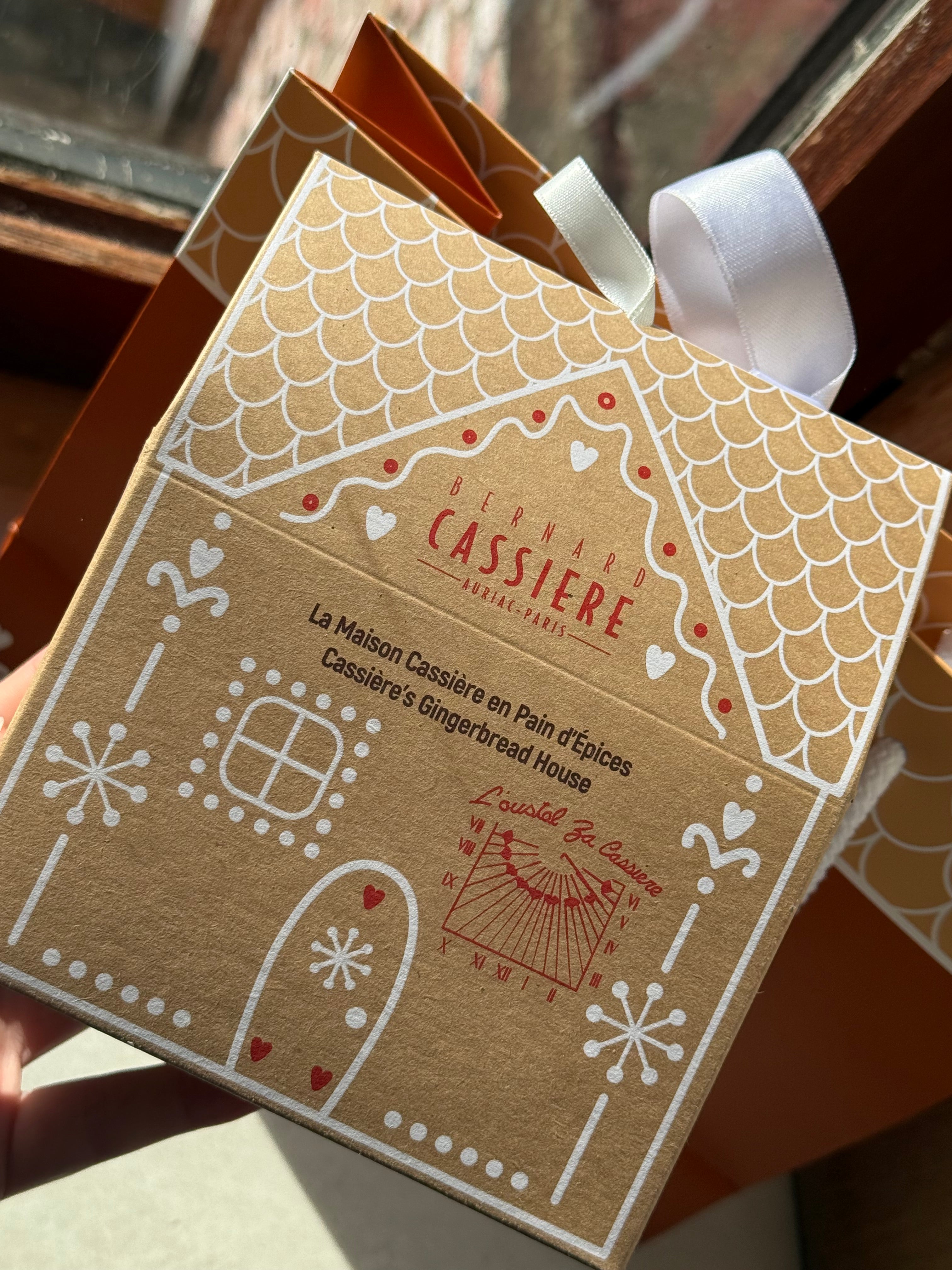 Soin du visage signature pain d'épices accompagnée de sa maison en pain d'épices