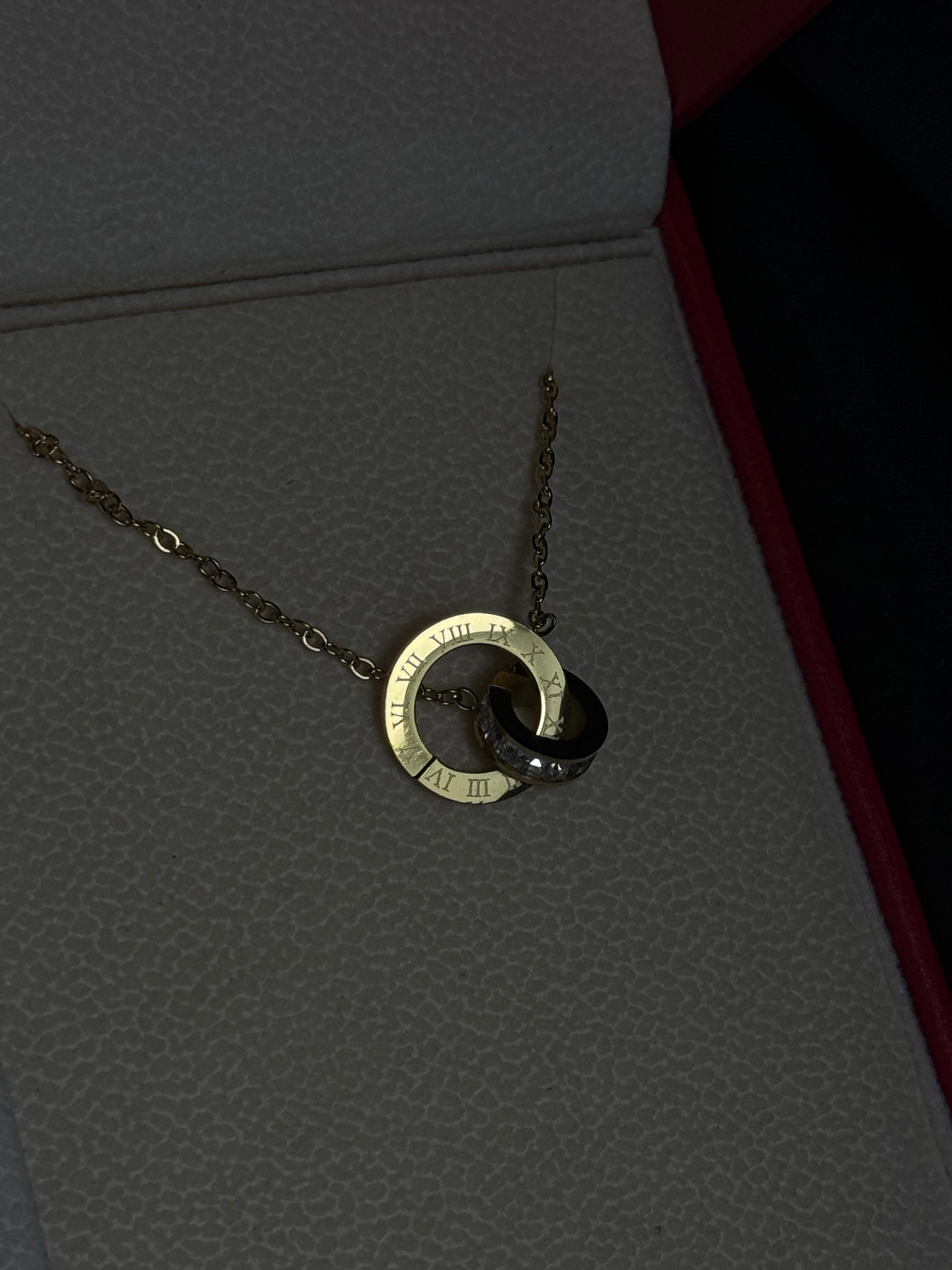 Parure montre - bracelet - collier