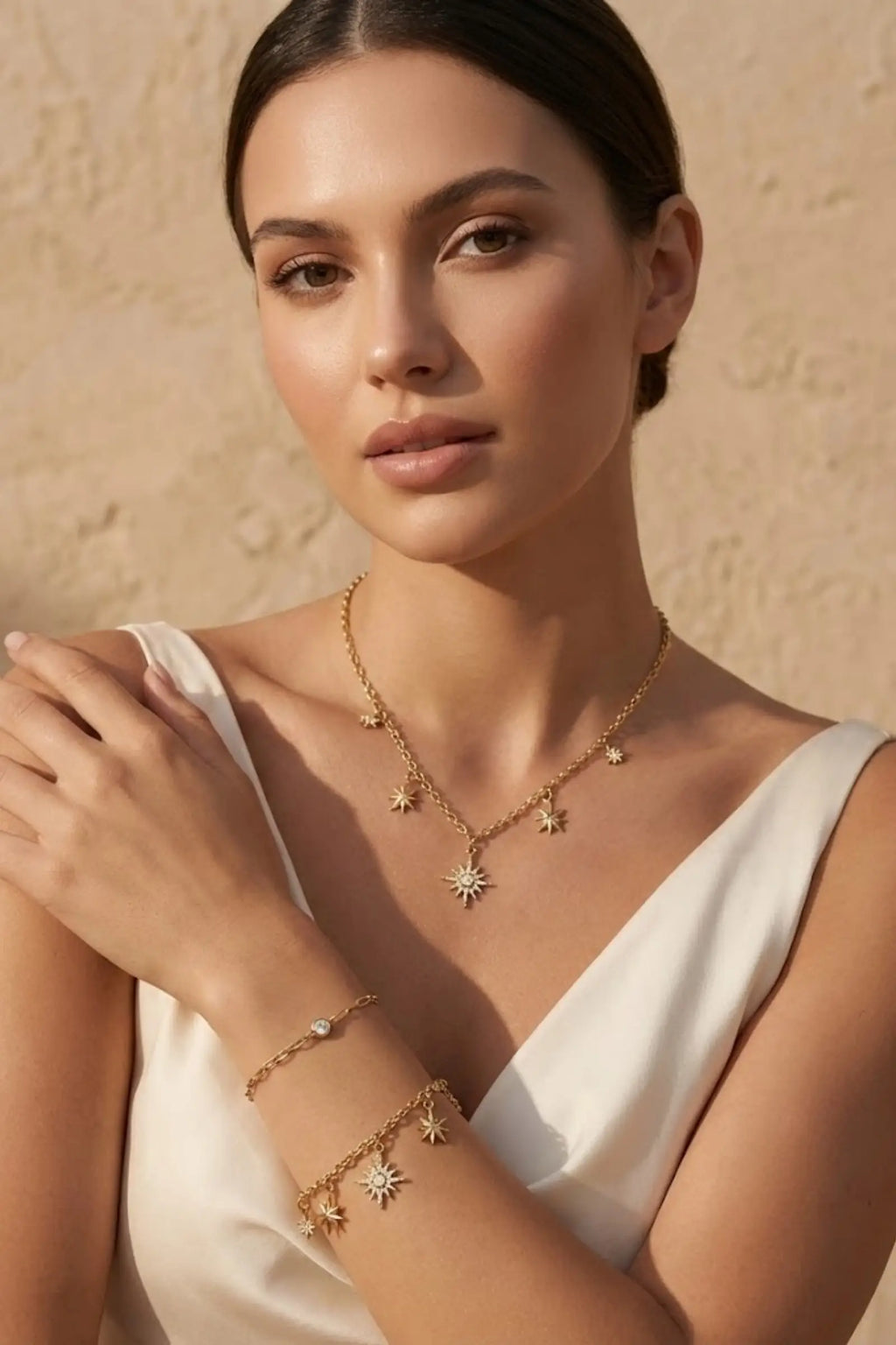 Collier Doré Étoiles & Soleil – Charms Strass