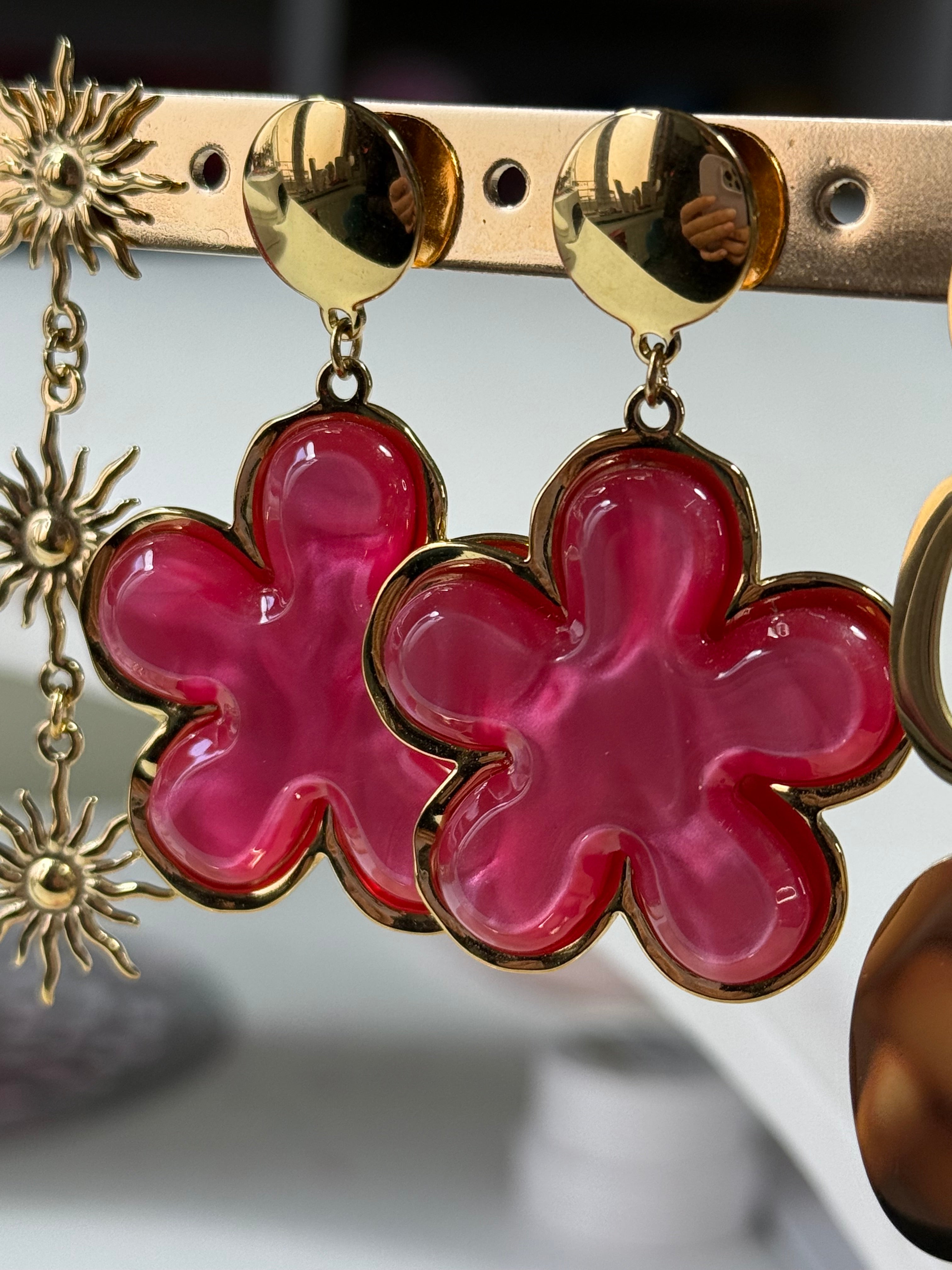 Boucle d’oreille rose et or en acier 🩷