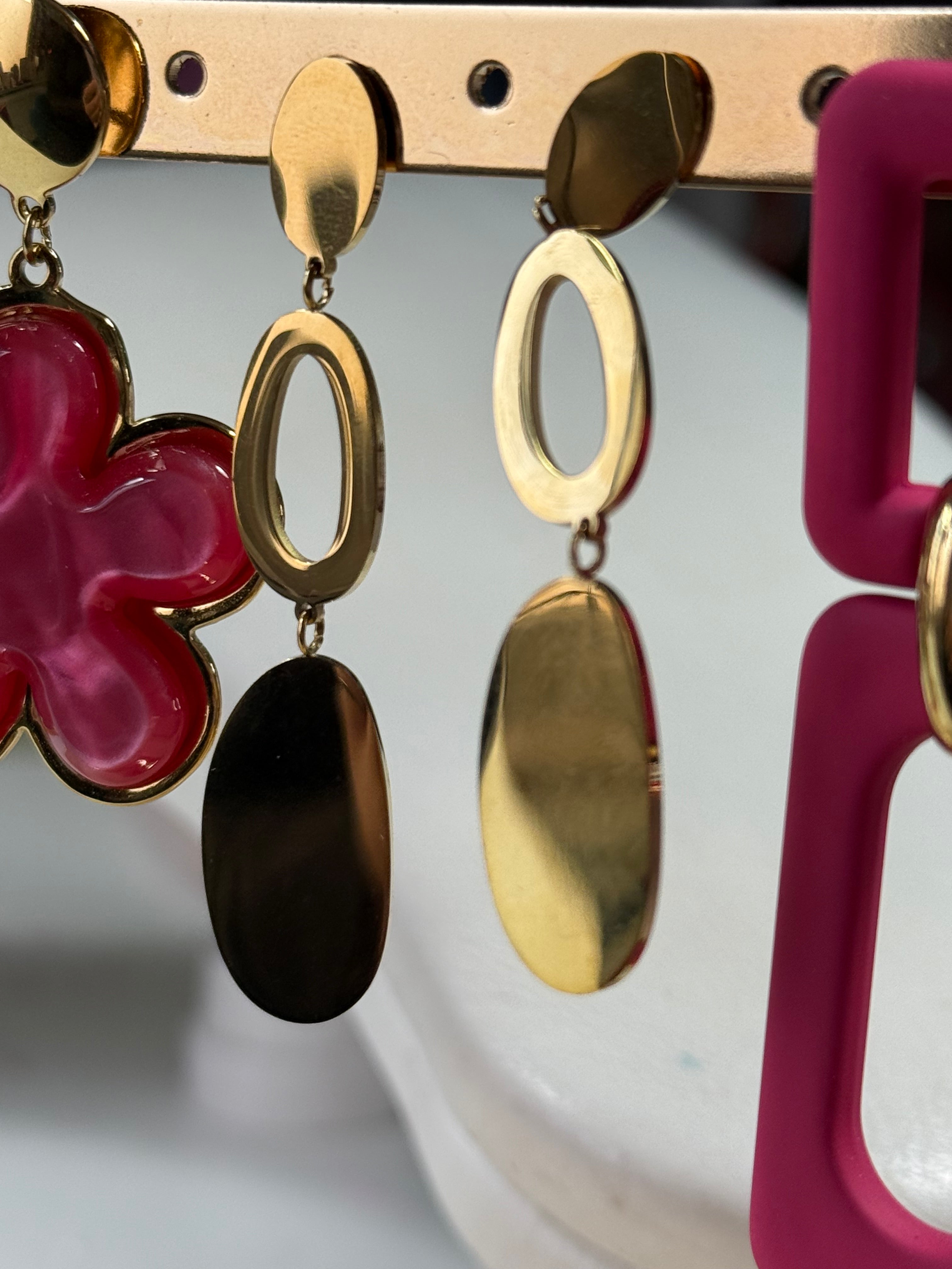 Boucle d’oreille rose et or en acier 🩷