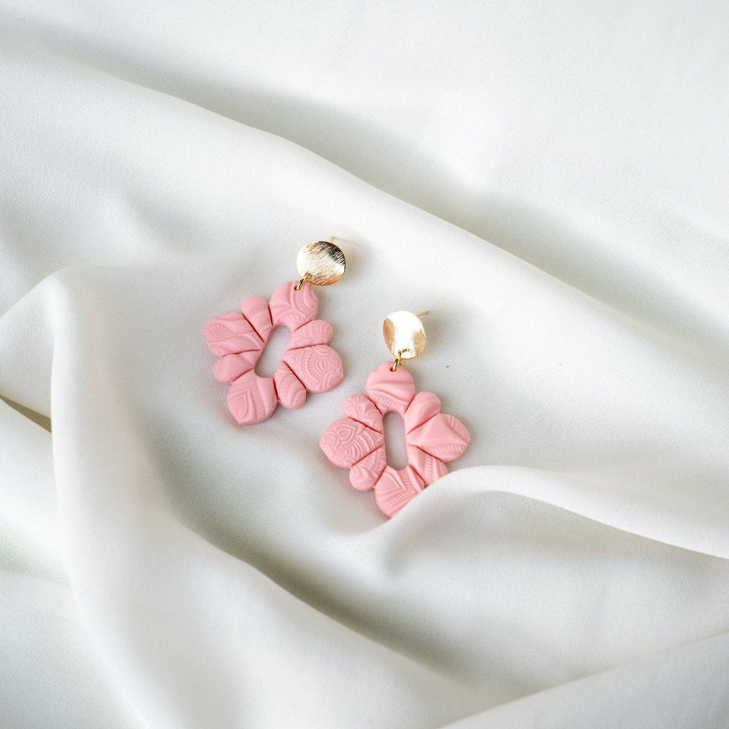 SOPHIA – Boucles d'oreilles en argile 3 couleurs dorées