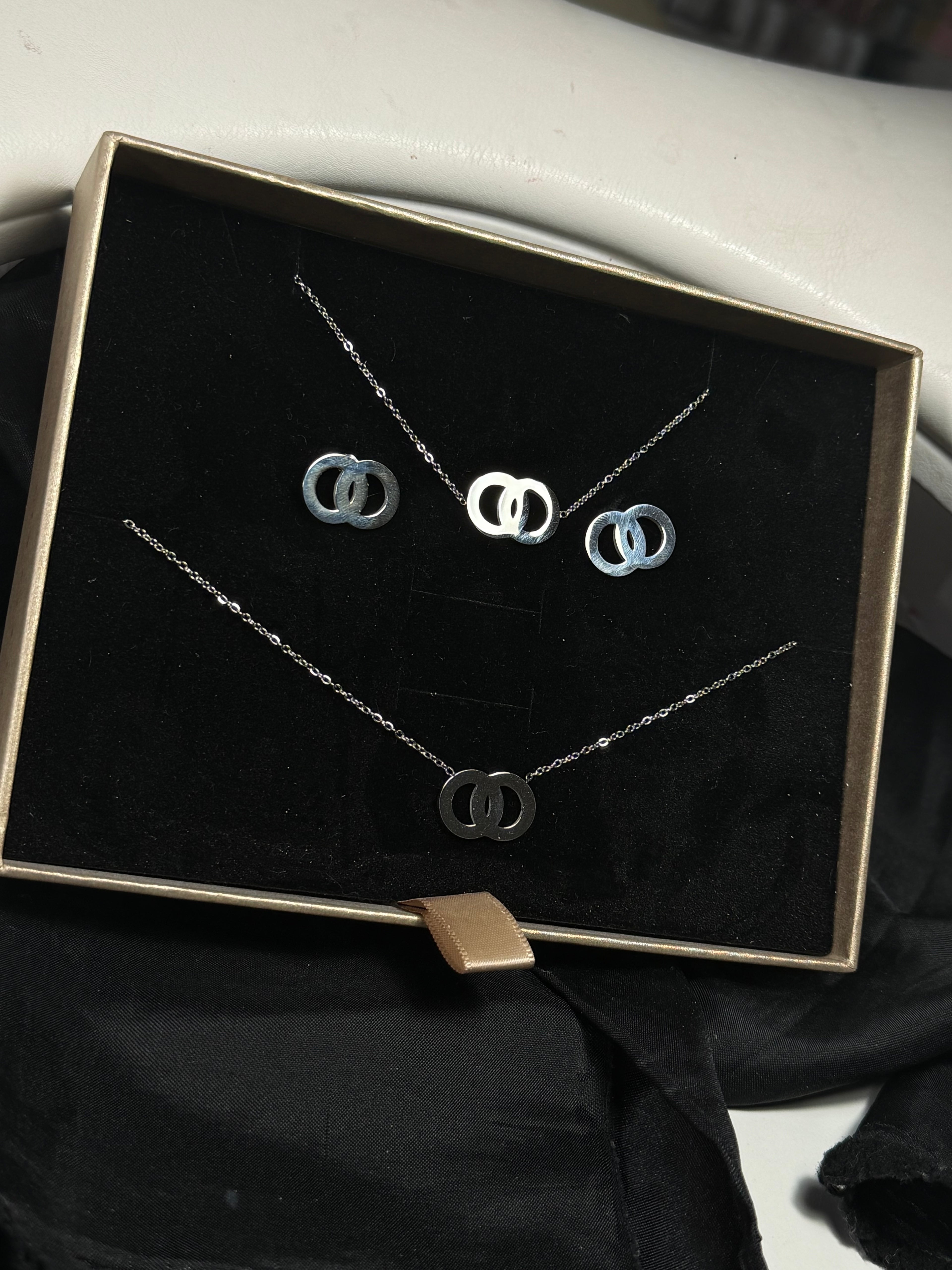 Coffret collier - Bracelet - boucle