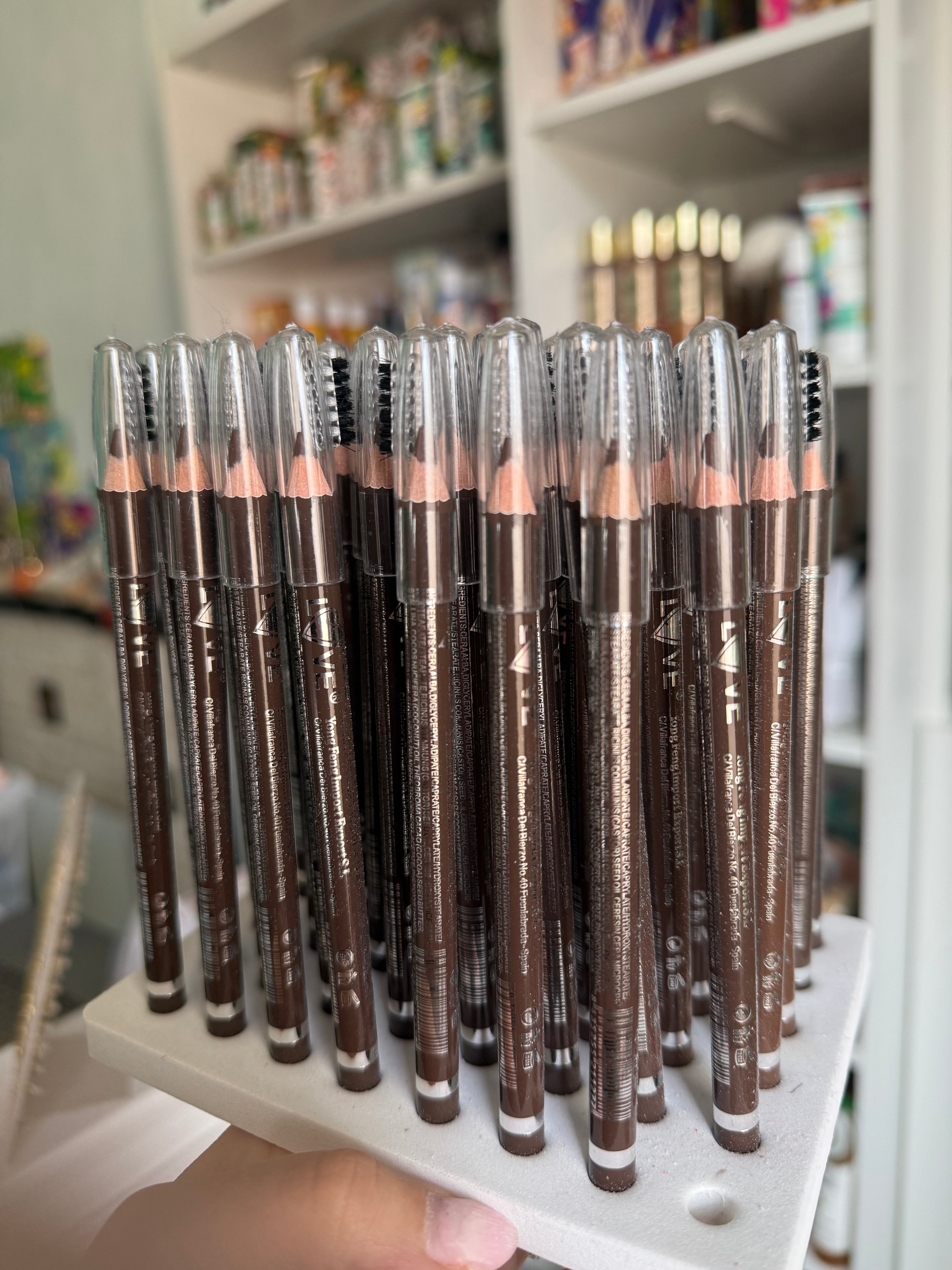 Crayon pour les sourcils & les yeux