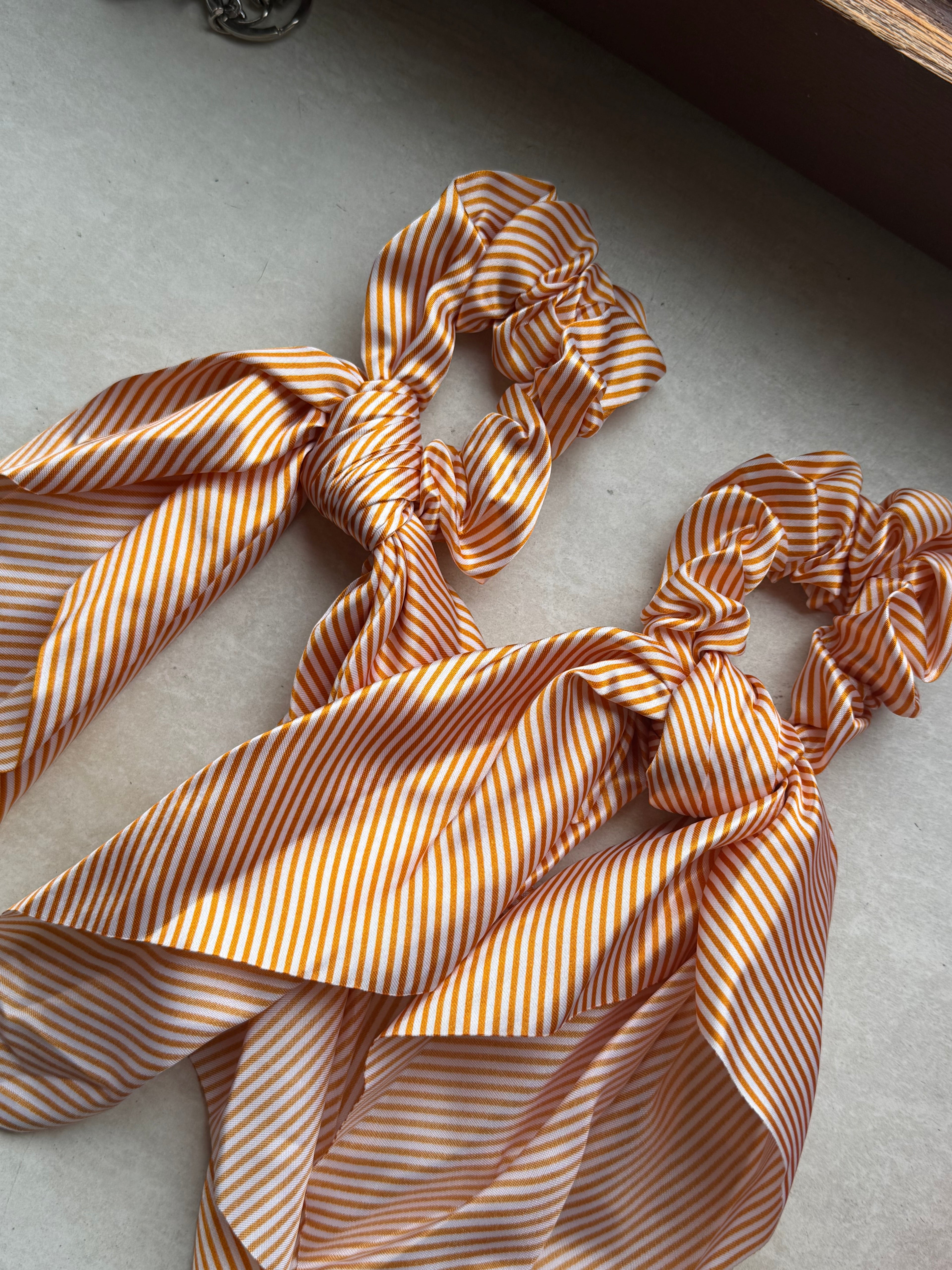 Chouchou avec foulard