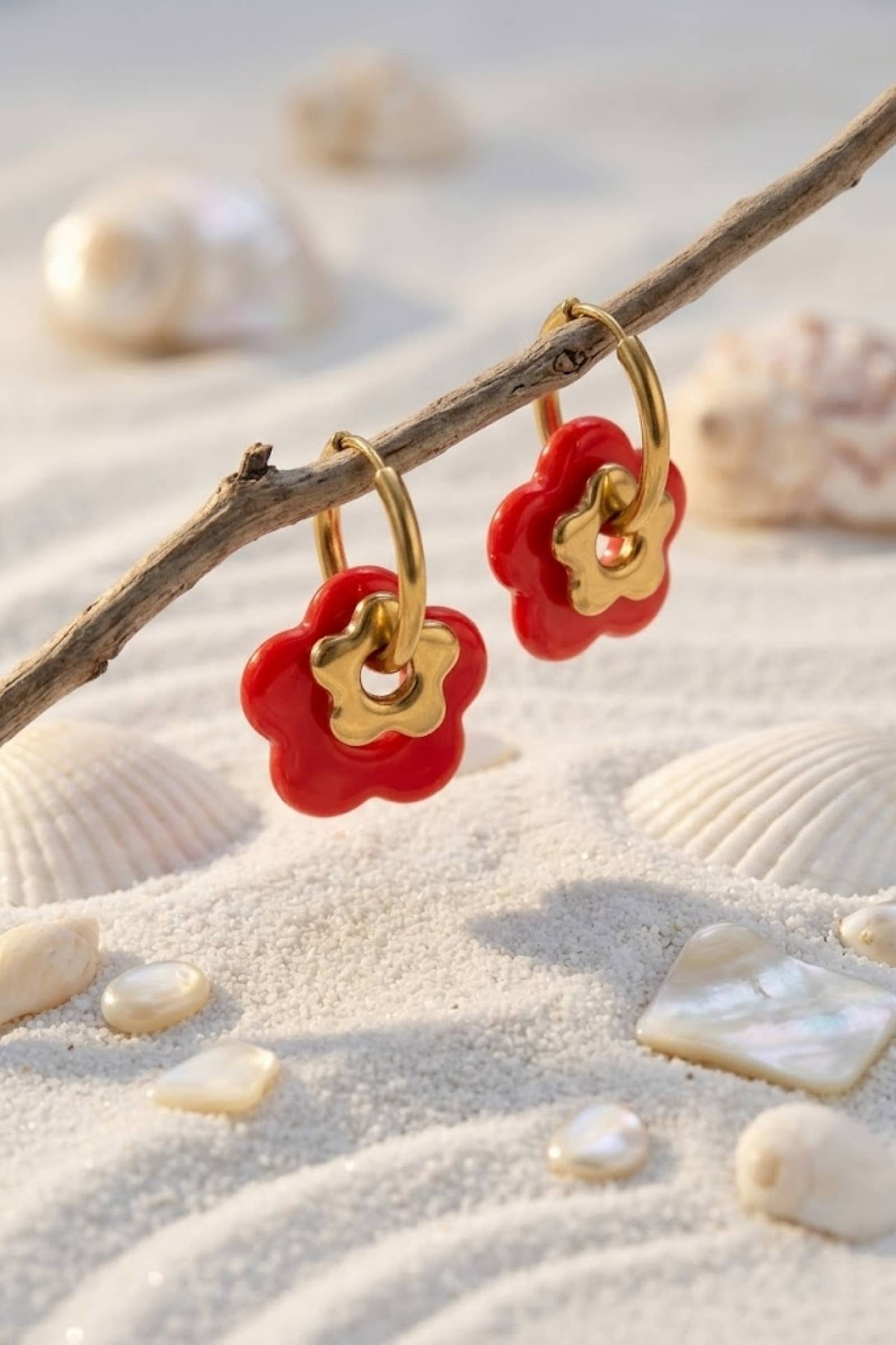 Boucles d’Oreilles Fleur Résine – Acier Inoxydable Doré